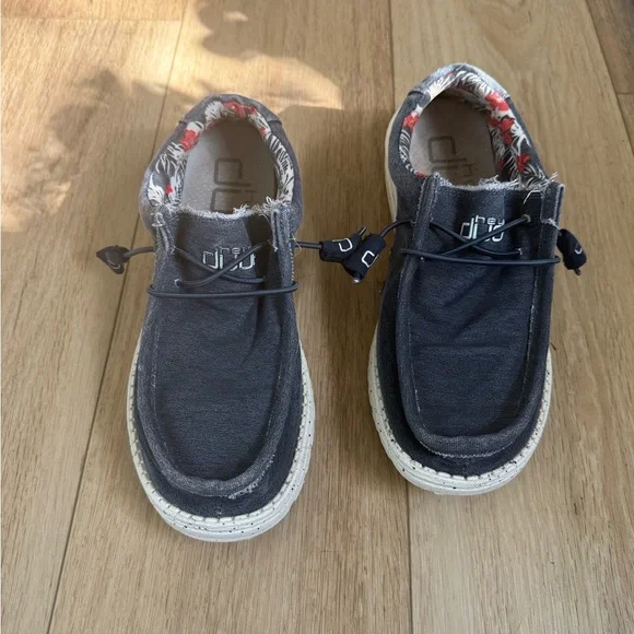 Hey Dudes women’s - Picture 1 of 6